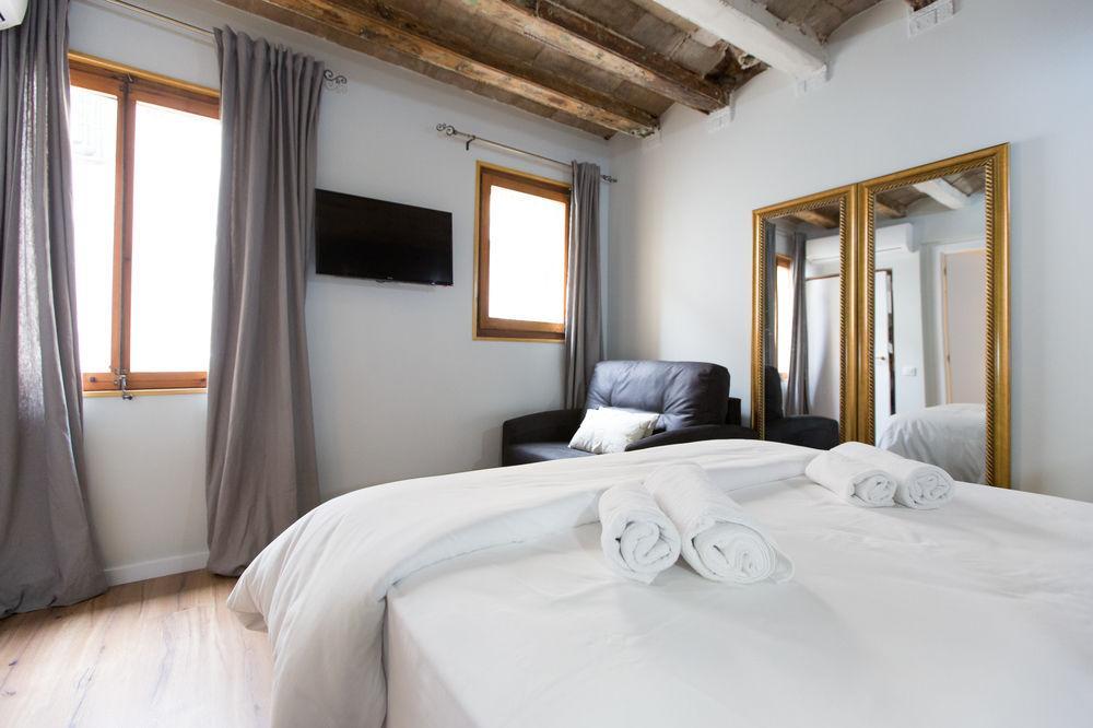 En Ferran By The Streets Hotel Barcelona Exterior photo