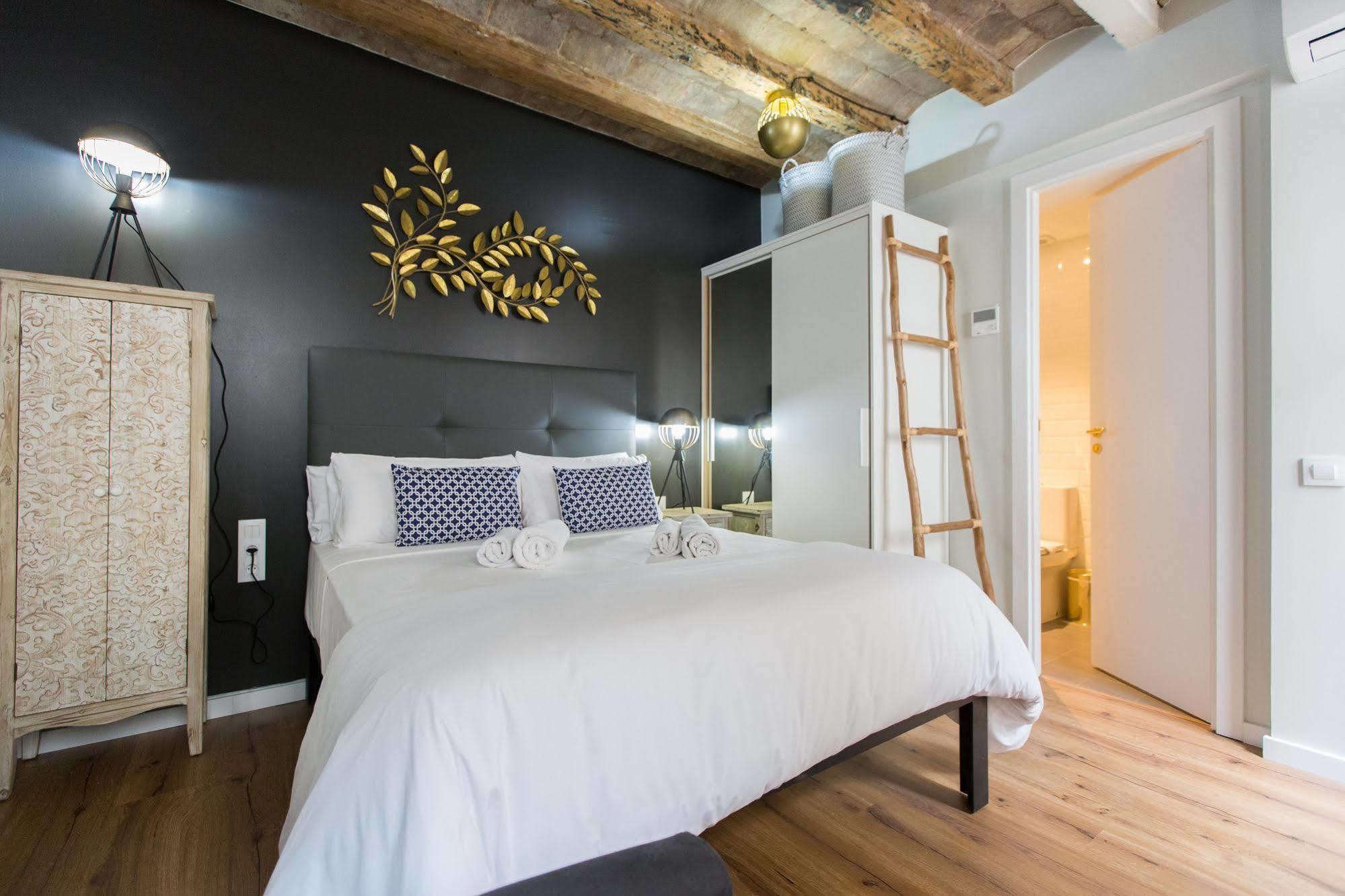 En Ferran By The Streets Hotel Barcelona Exterior photo